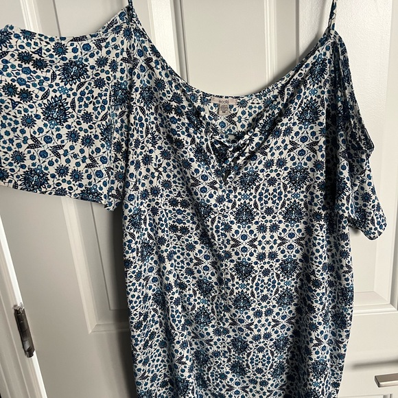 Blue and white summer dress 🩵🤍💙 - Picture 3 of 5